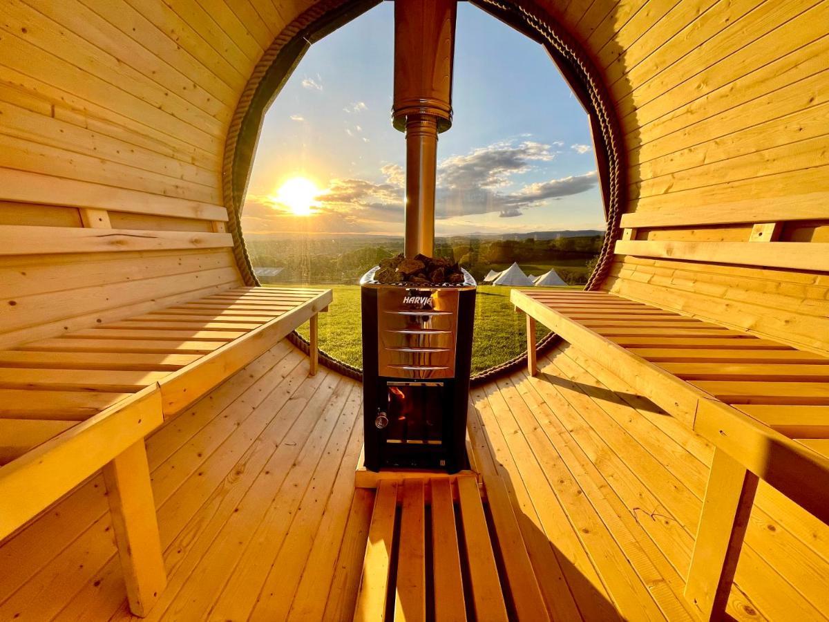 Deerstone Glamping Hotel Earby Buitenkant foto