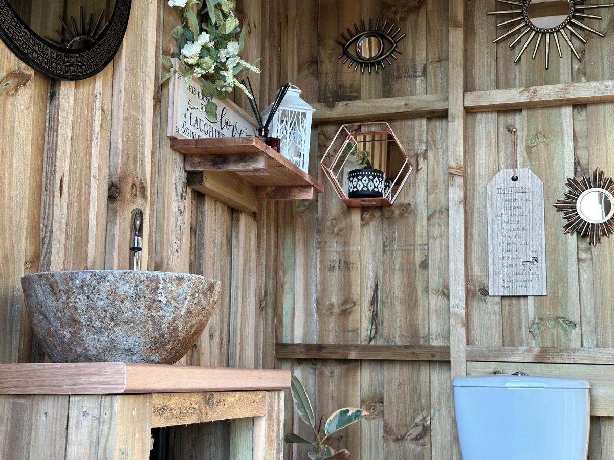 Deerstone Glamping Hotel Earby Buitenkant foto
